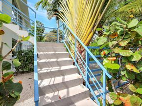 625 NE 13th Avenue, Fort Lauderdale FL 33304