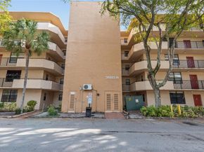 3550 Blue Lake Dr 105, Pompano Beach FL 33064