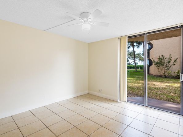 3550 Blue Lake Dr 105, Pompano Beach FL 33064