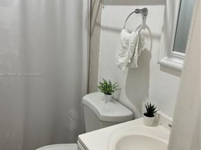 720 NW 30th Avenue, Miami FL 33125