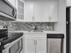 4000 N Hills Dr 38, Hollywood FL 33021