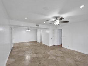 4000 N Hills Dr 38, Hollywood FL 33021