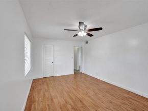 4000 N Hills Dr 38, Hollywood FL 33021