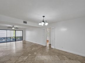 4000 N Hills Dr 38, Hollywood FL 33021