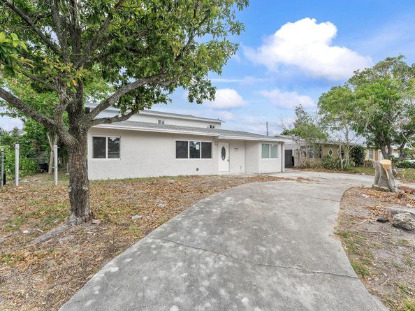 1451 SW 5th Avenue, Deerfield Beach FL 33441