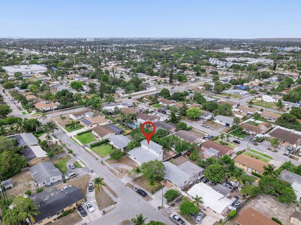 1451 SW 5th Avenue, Deerfield Beach FL 33441