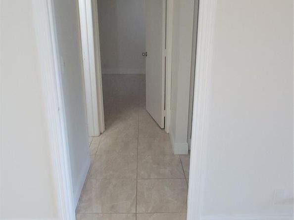 9421 SW Evergreen Pl 102, Davie FL 33324