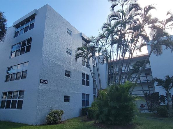 9421 SW Evergreen Pl 102, Davie FL 33324