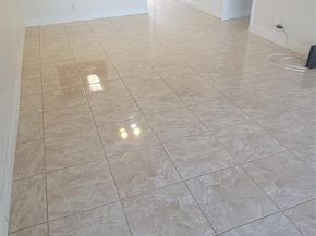 9421 SW Evergreen Pl 102, Davie FL 33324