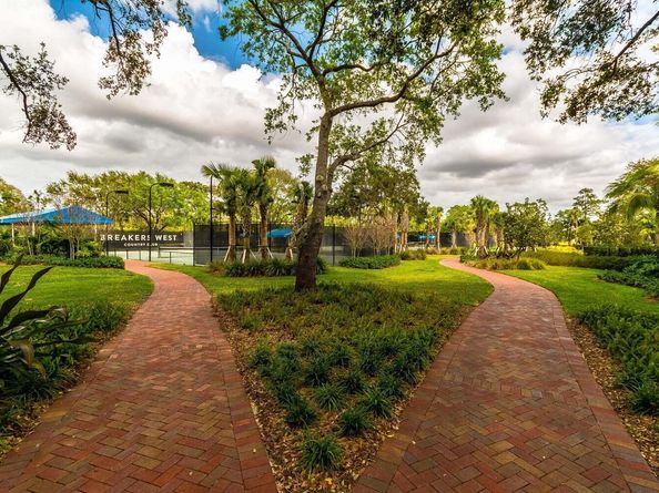 1785 Flagler Manor Circle, West Palm Beach FL 33411