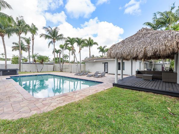 1900 NE 16 Terrace, Fort Lauderdale FL 33305