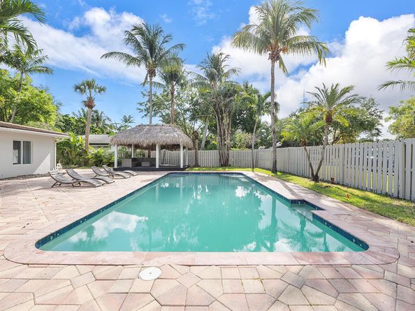 1900 NE 16 Terrace, Fort Lauderdale FL 33305