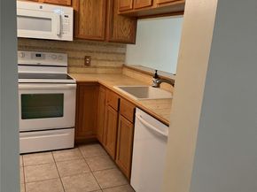 1094 Coral Club Dr 1094, Coral Springs FL 33071