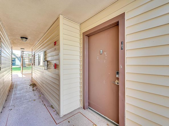 15496 Lakes Of Delray 107 Boulevard 107, Delray Beach FL 33484
