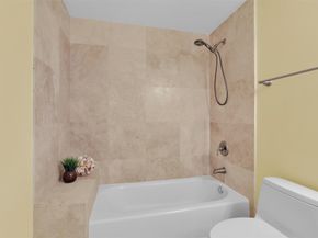 9 NE 20th Ave 403, Deerfield Beach FL 33441