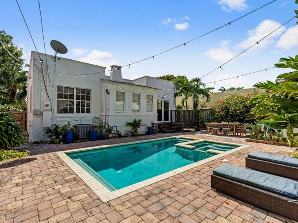 435 35th Street, West Palm Beach FL 33407