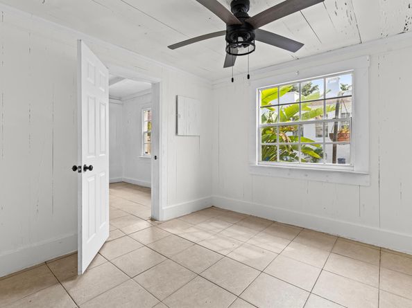 435 35th Street, West Palm Beach FL 33407
