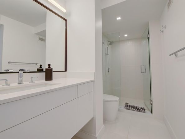 1 Las Olas Circle 404, Fort Lauderdale FL 33316