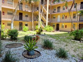 2840 Somerset Dr 208M, Lauderdale Lakes FL 33311