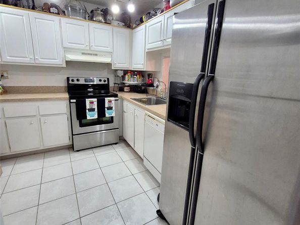 2840 Somerset Dr 208M, Lauderdale Lakes FL 33311