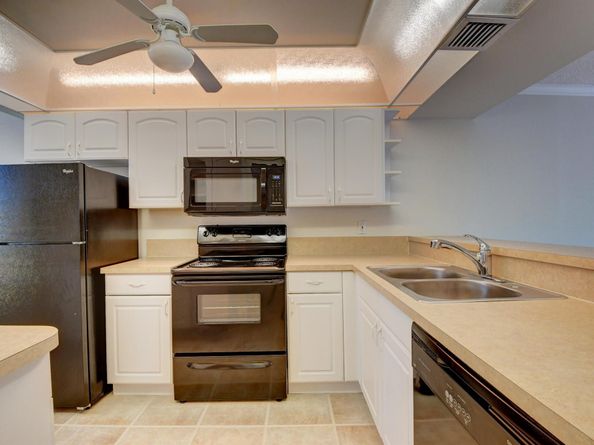 16 Royal Palm Way 202, Boca Raton FL 33432