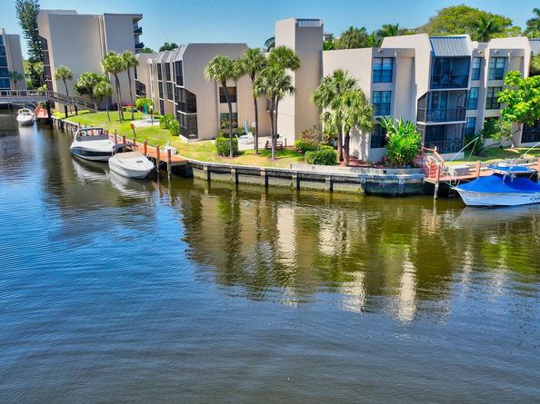 16 Royal Palm Way 202, Boca Raton FL 33432