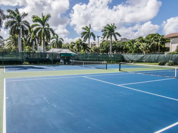 16 Royal Palm Way 202, Boca Raton FL 33432