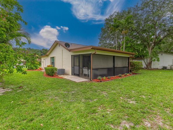 18085 102nd Way S, Boca Raton FL 33498