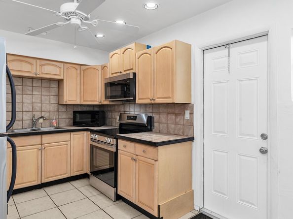4932 SW 12th St, Plantation FL 33317