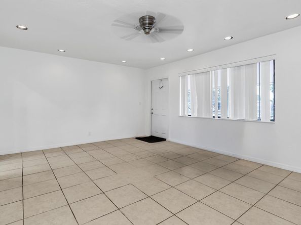 4932 SW 12th St, Plantation FL 33317