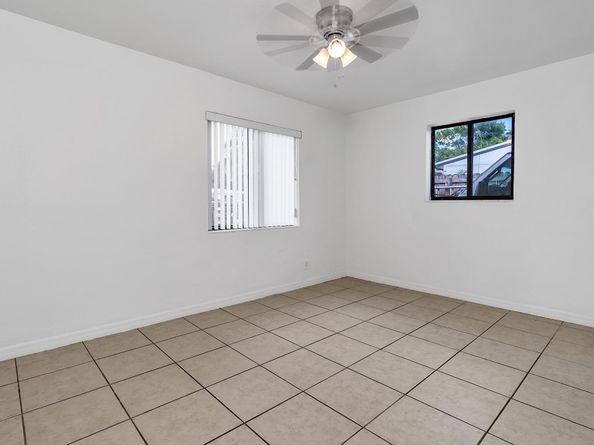 4932 SW 12th St, Plantation FL 33317