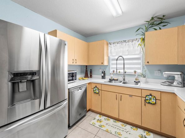 2235 NW 25th Place, Fort Lauderdale FL 33311