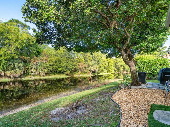 156 Caribe Court, Greenacres FL 33413