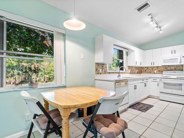 156 Caribe Court, Greenacres FL 33413