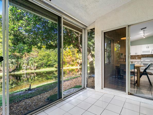 156 Caribe Court, Greenacres FL 33413