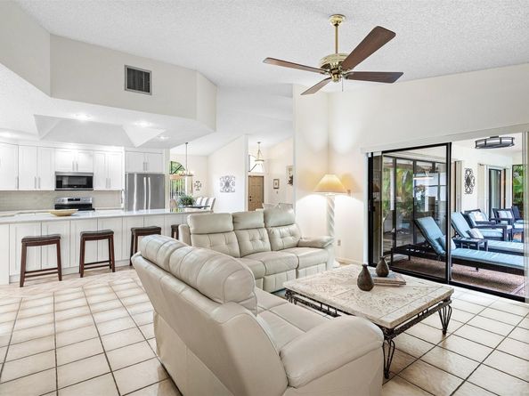11848 NW 2nd Ct, Coral Springs FL 33071
