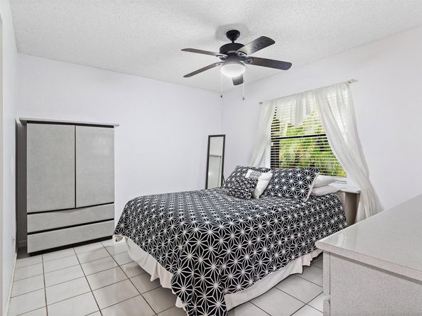 11848 NW 2nd Ct, Coral Springs FL 33071