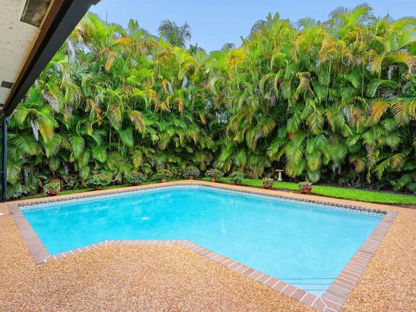 11848 NW 2nd Ct, Coral Springs FL 33071
