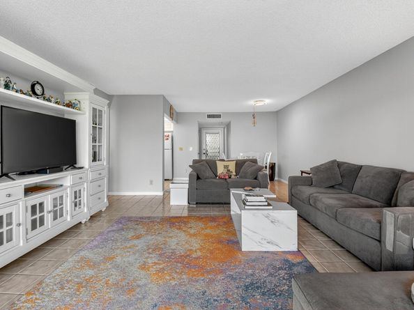 5 Capri A, Delray Beach FL 33484