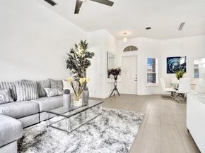5242 Indianwood Village Lane, Lake Worth FL 33463