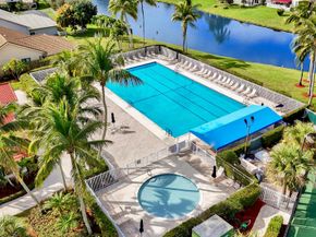 5242 Indianwood Village Lane, Lake Worth FL 33463