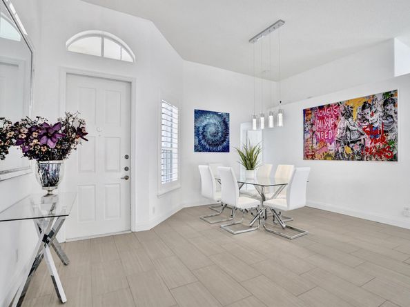 5242 Indianwood Village Lane, Lake Worth FL 33463