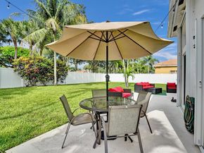 5242 Indianwood Village Lane, Lake Worth FL 33463