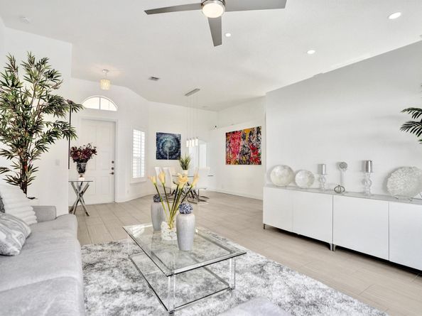 5242 Indianwood Village Lane, Lake Worth FL 33463