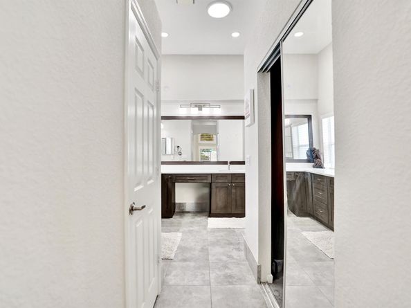 5242 Indianwood Village Lane, Lake Worth FL 33463