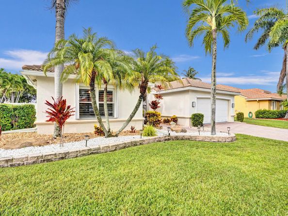 5242 Indianwood Village Lane, Lake Worth FL 33463