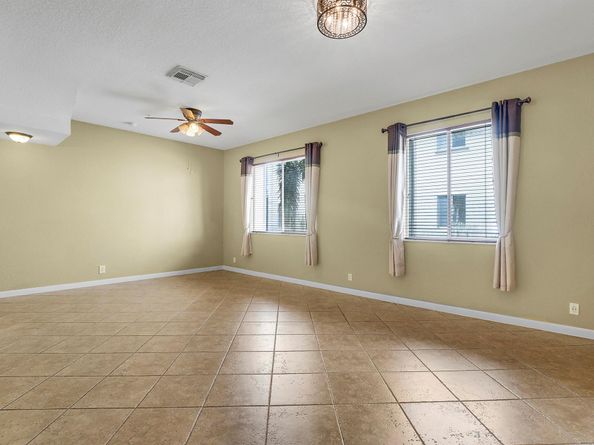 3172 N Greenleaf Circle, Boynton Beach FL 33426