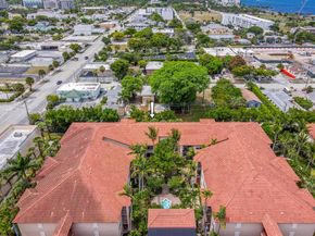 1805 N Flagler Drive 206, West Palm Beach FL 33407