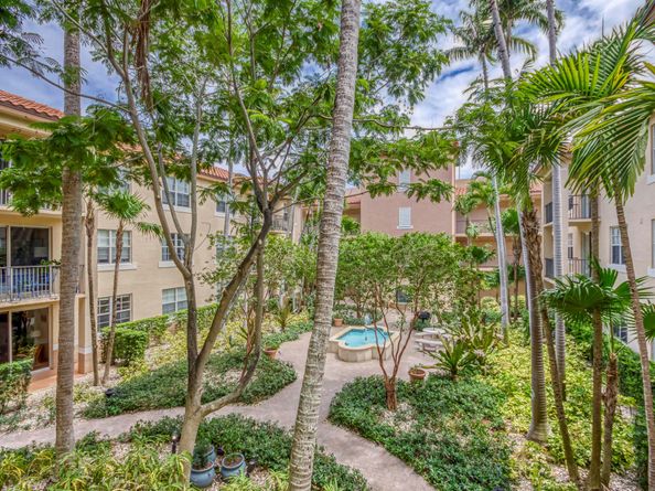 1805 N Flagler Drive 206, West Palm Beach FL 33407