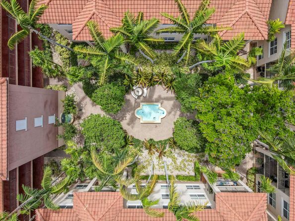 1805 N Flagler Drive 206, West Palm Beach FL 33407